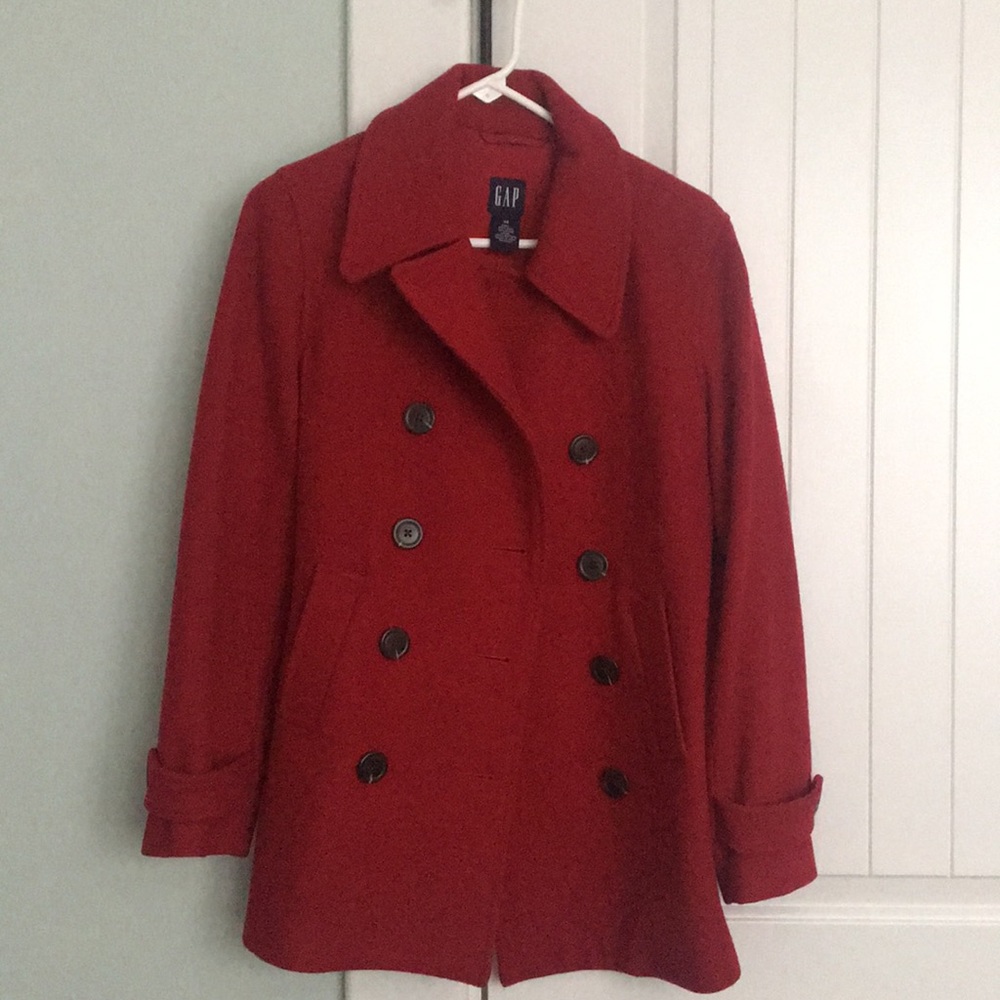 Gap woman’s red pea coat